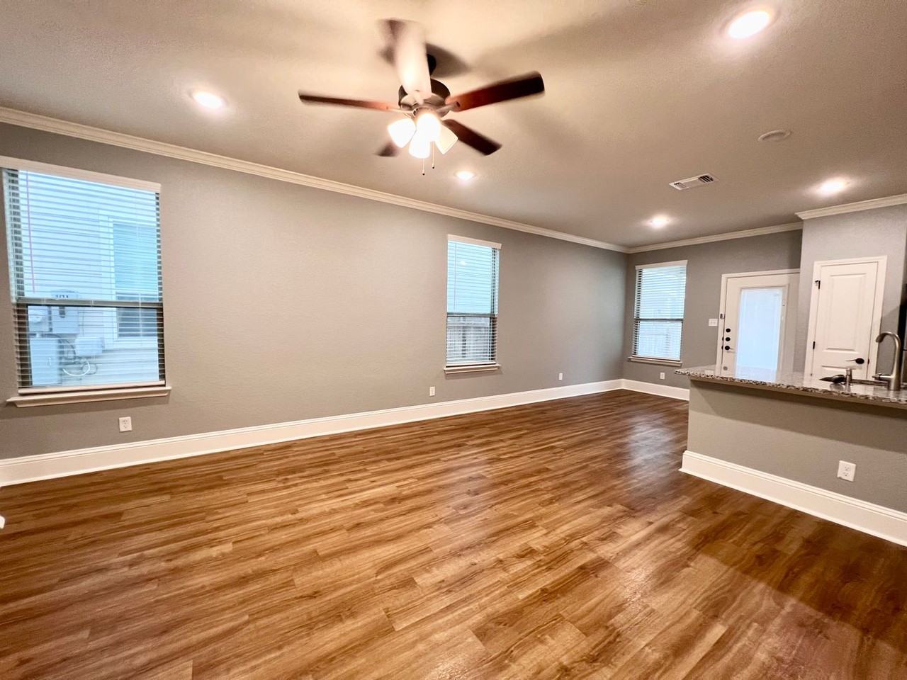 10331 Lynwood Br #102 - Photo 4 of 29