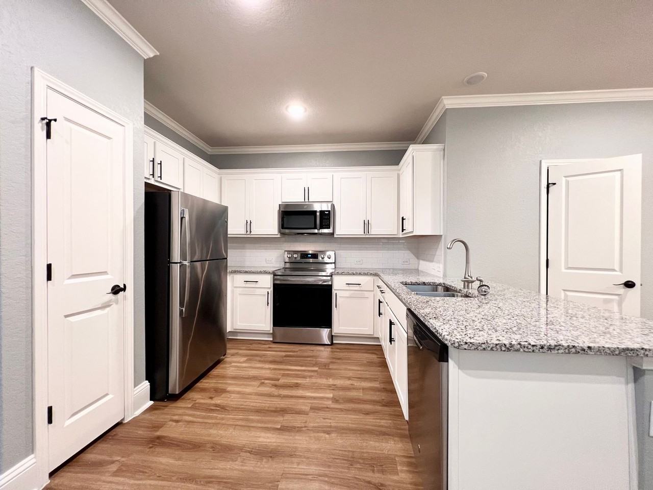 10331 Lynwood Br #102 - Photo 7 of 29