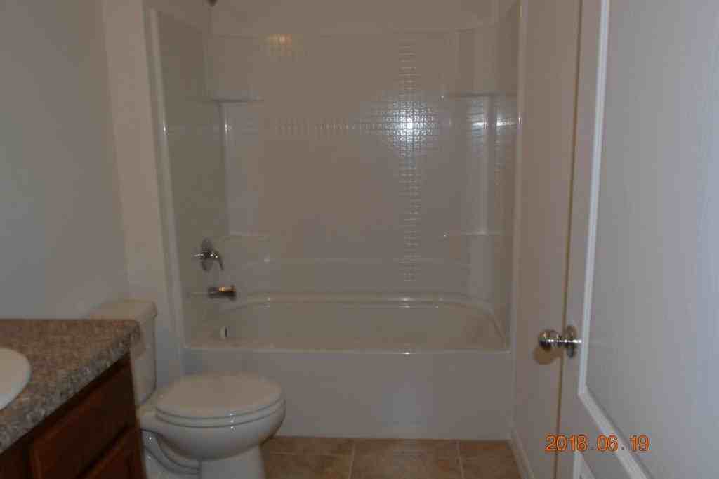 512 Squires Grove Dr - Photo 3 of 17