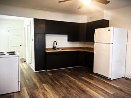 featured image of 101 Brook St Apt B #Apt B