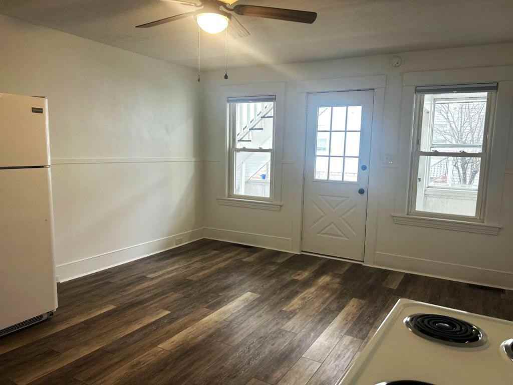 101 Brook St Apt B - Photo 4 of 10