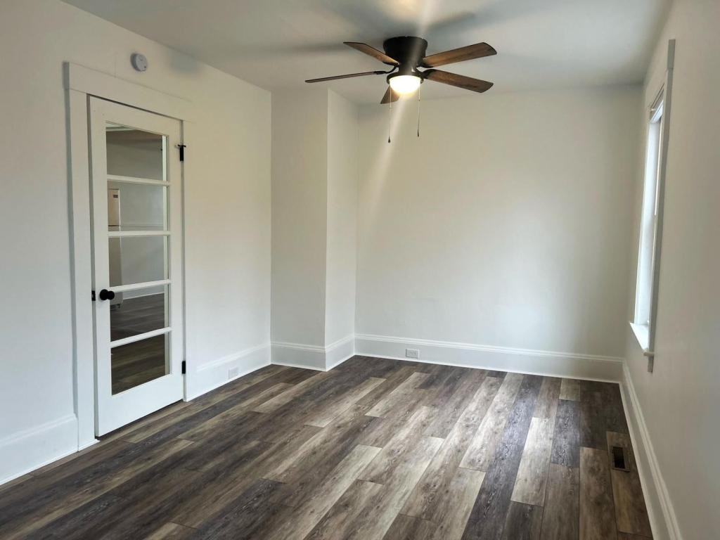 101 Brook St Apt B - Photo 2 of 10