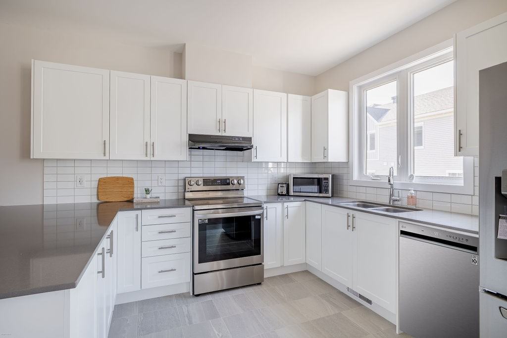 12 Tenuto Lane - Photo 7 of 28
