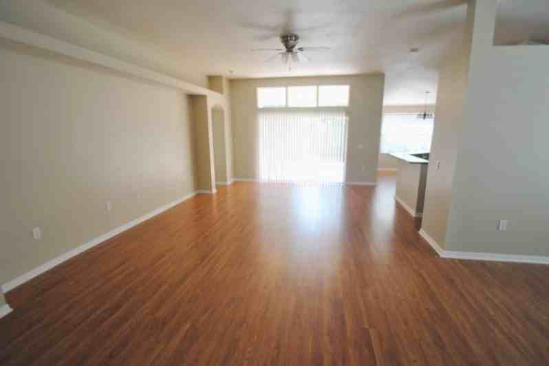 22534 Roderick Dr - Photo 2 of 6