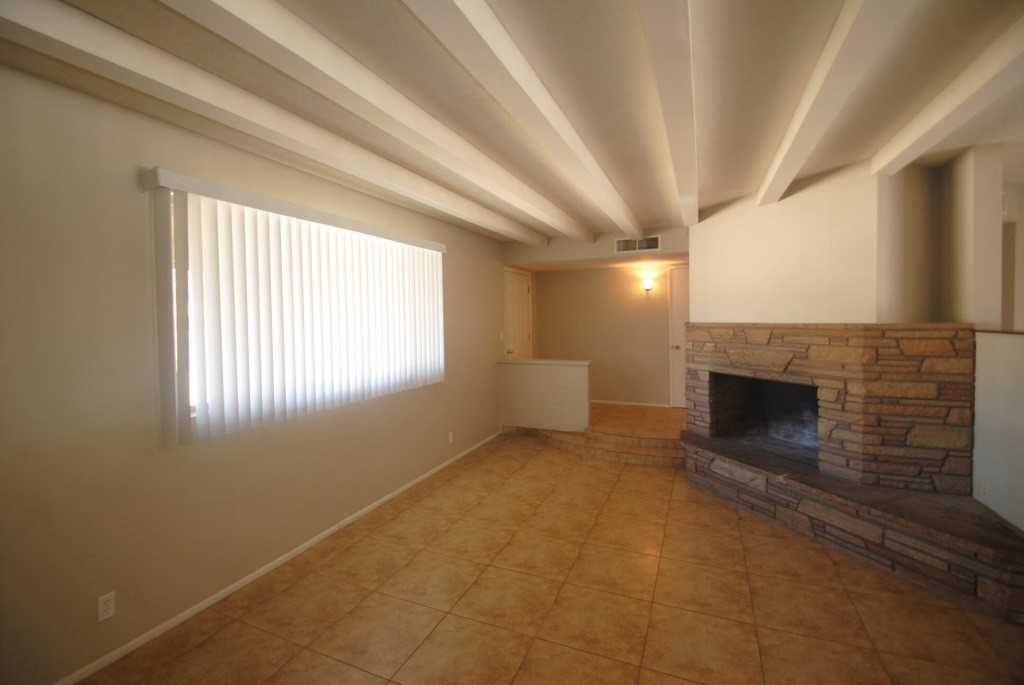 1313 E Dover St - Photo 3 of 12