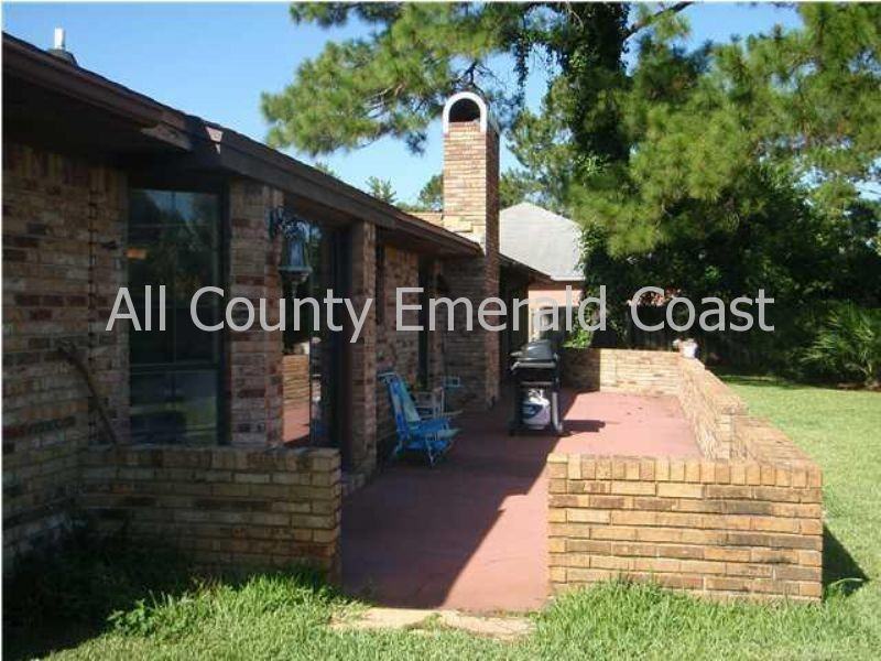 20 Country Club Dr E - Photo 3 of 27