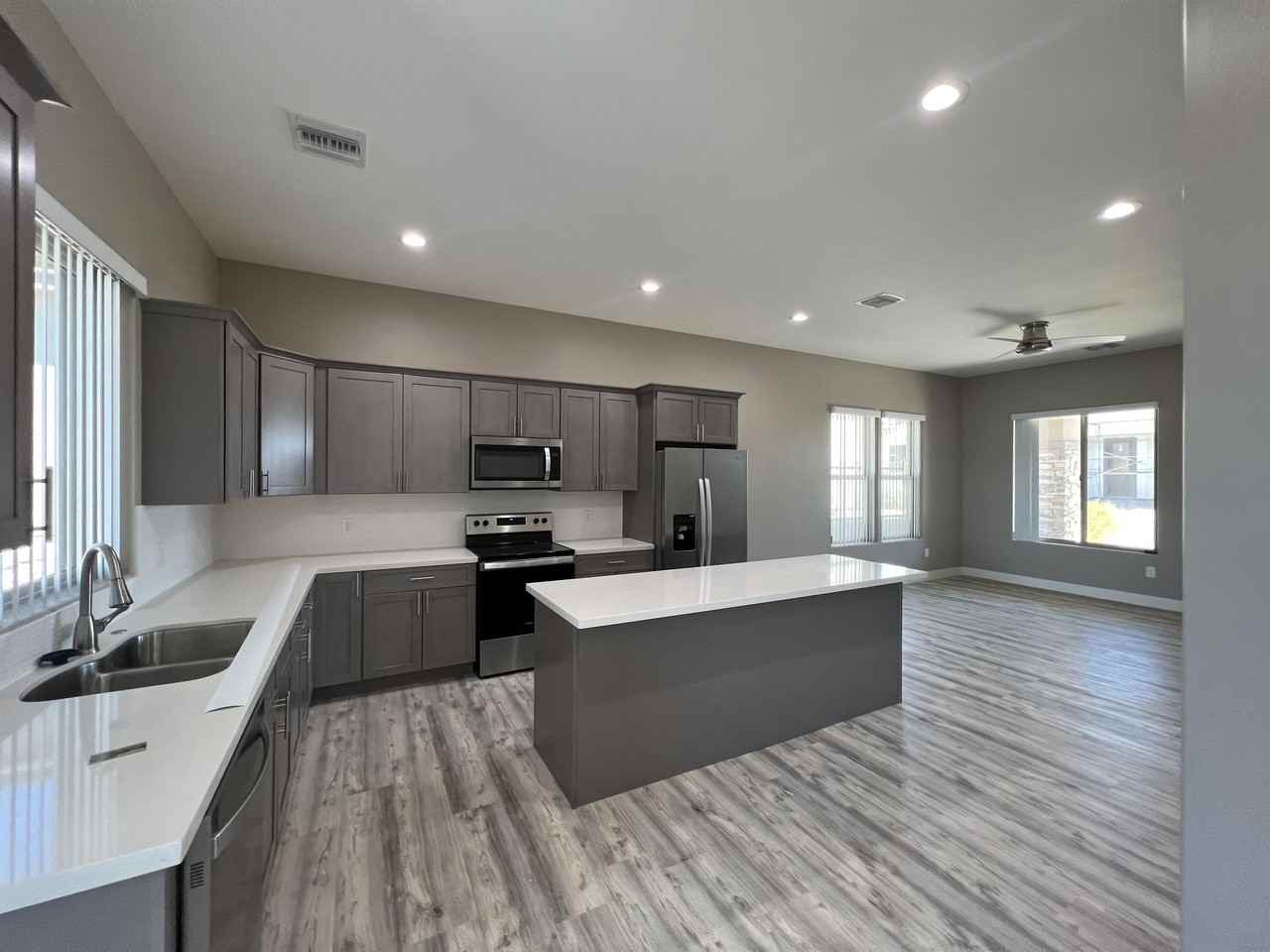 1368 Harker Ct - Photo 7 of 15