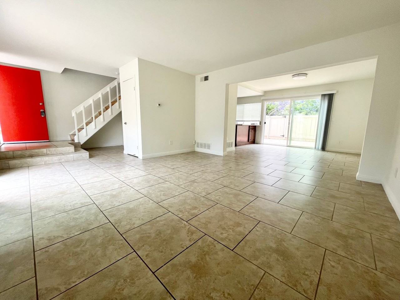 3661 Harvard Dr - Photo 3 of 24