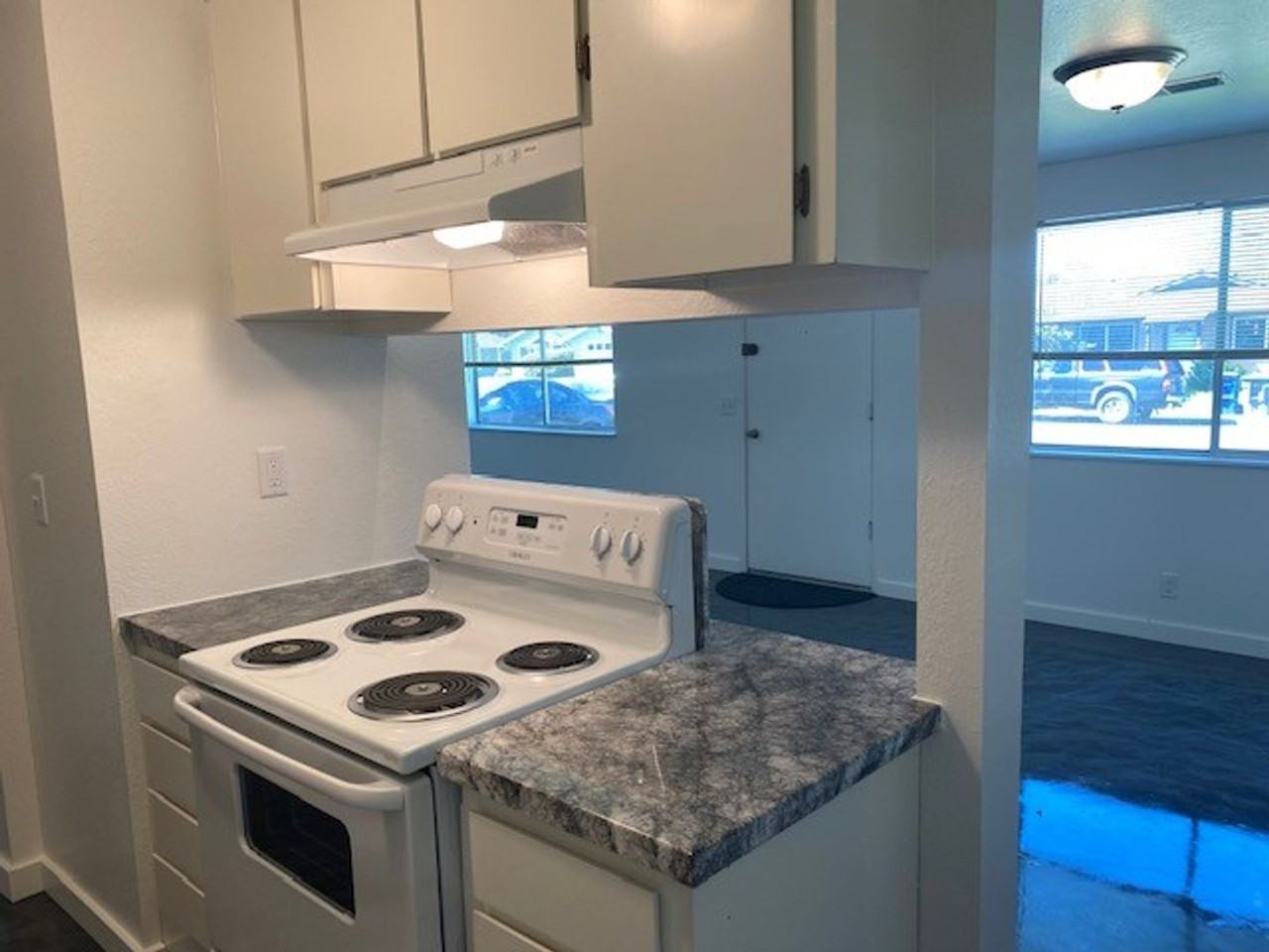 4673 Mckinnon Ct - Photo 3 of 45