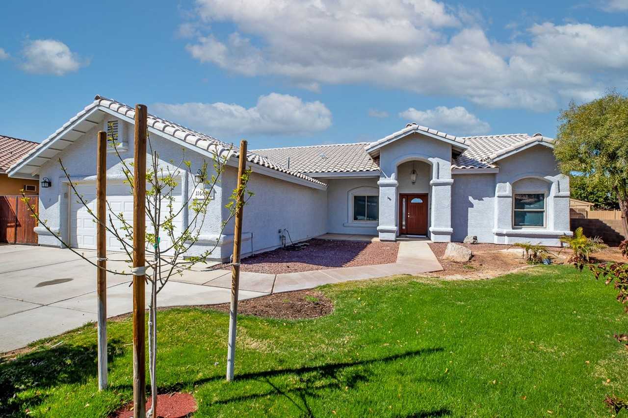 11662 S Prescott Ave - Photo 2 of 32