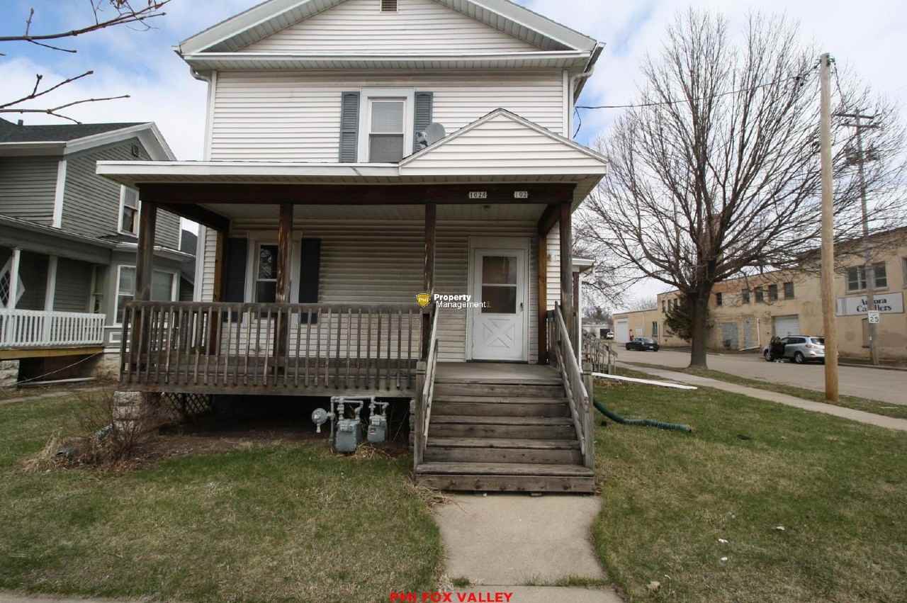 102 W Irving Ave - Photo 2 of 25