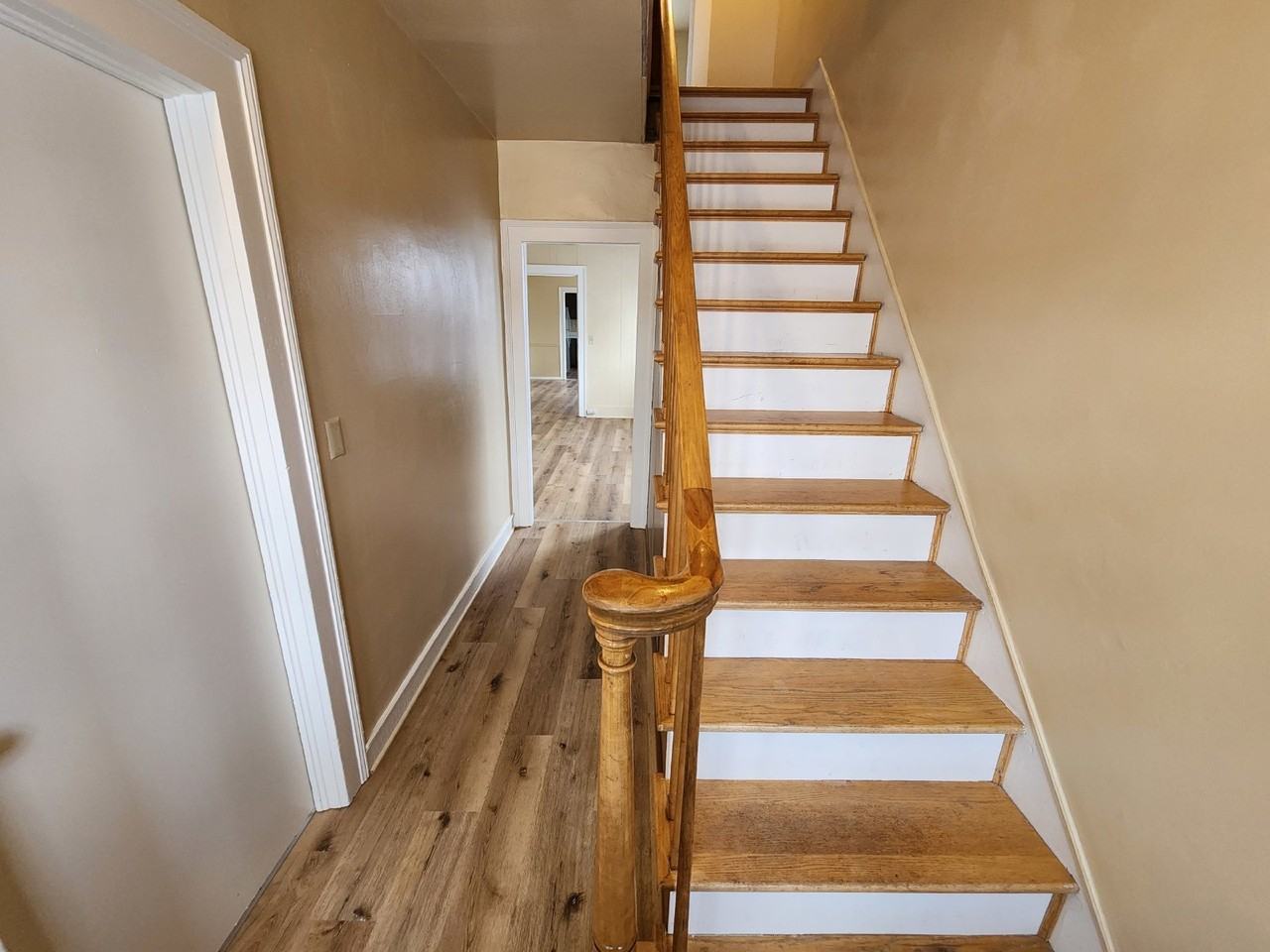 310 W 7th Ave - Photo 2 of 17