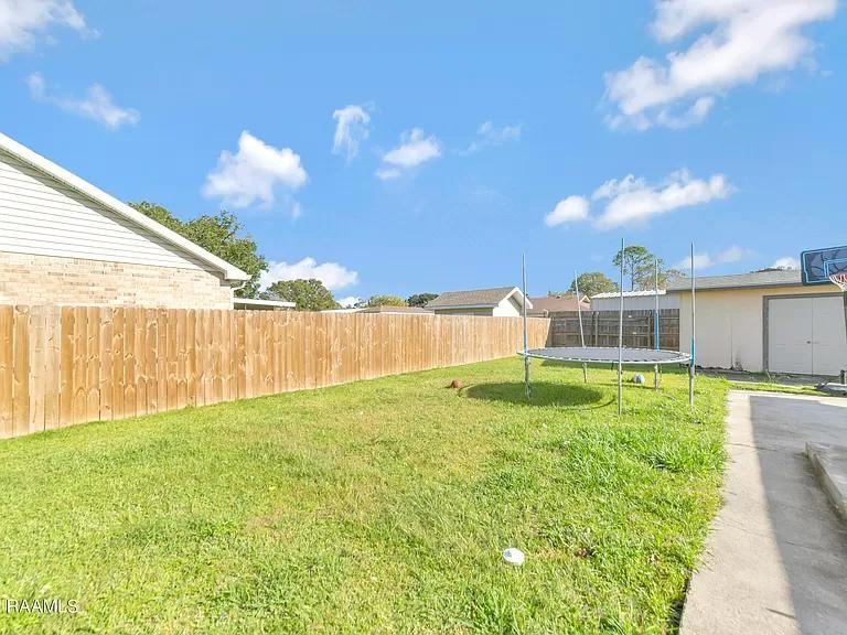 1202 Lake Avenue - Photo 2 of 17