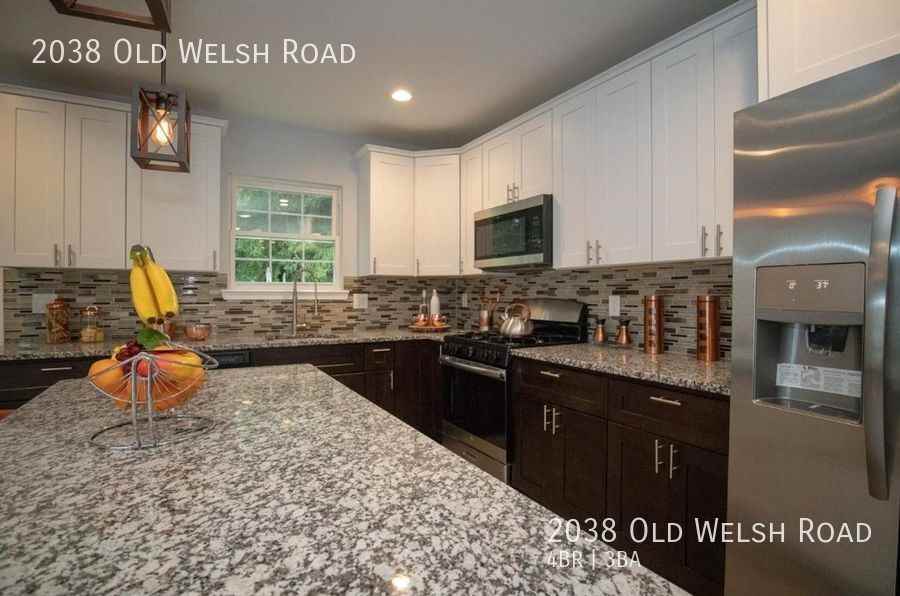 2038 Old Welsh Rd - Photo 3 of 15