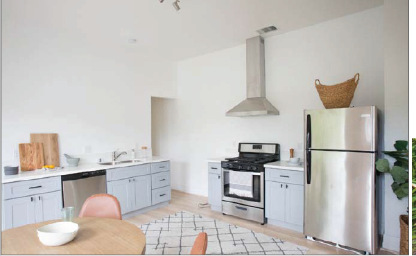 404 1/2 N Avenue 54 #A - Photo 3 of 15