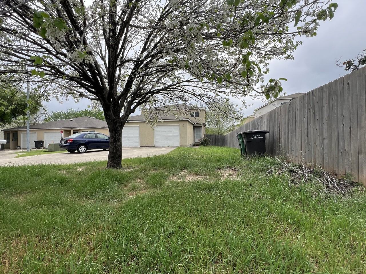 3809 Maverick Crk - Photo 2 of 31