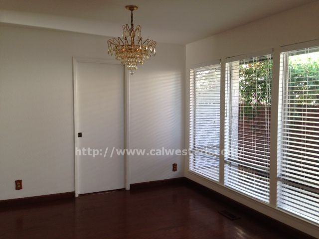 1637 Peachwood Dr - Photo 3 of 10