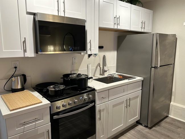 3056 Myrtle Ave #NA - Photo 7 of 15