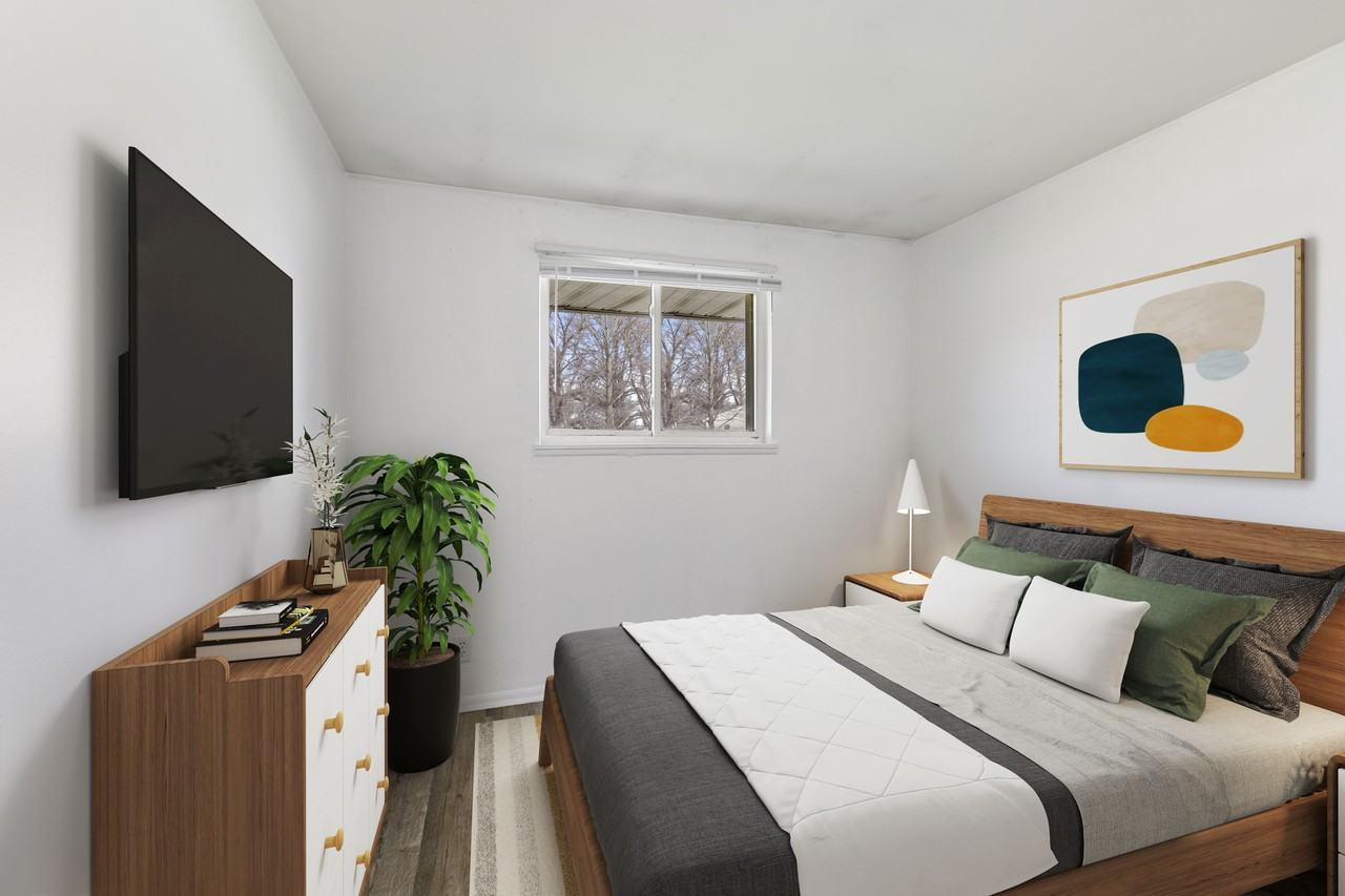 2201 Marsh Avenue - Photo 2 of 5