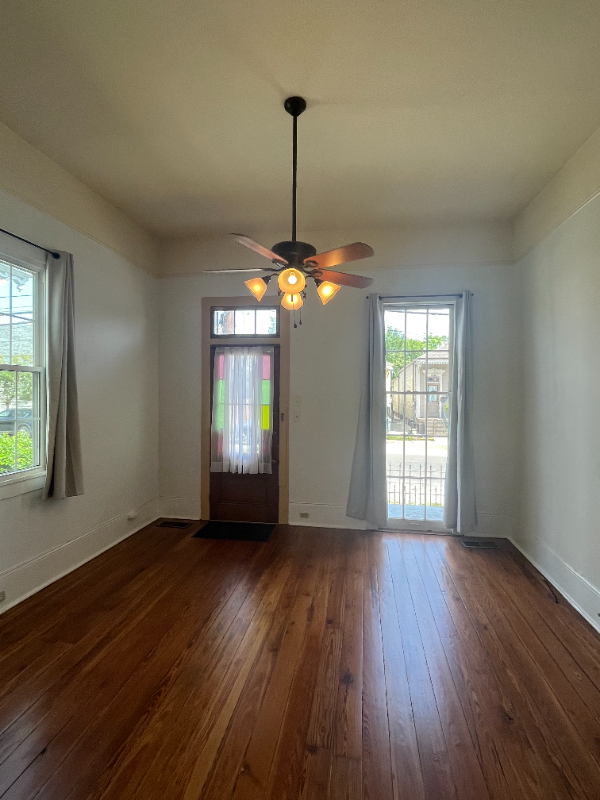 1026 Lyons St - Photo 3 of 9