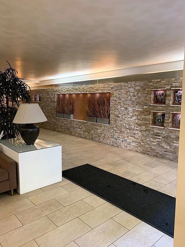 Greenfield Apartments - Photo 2 of 5