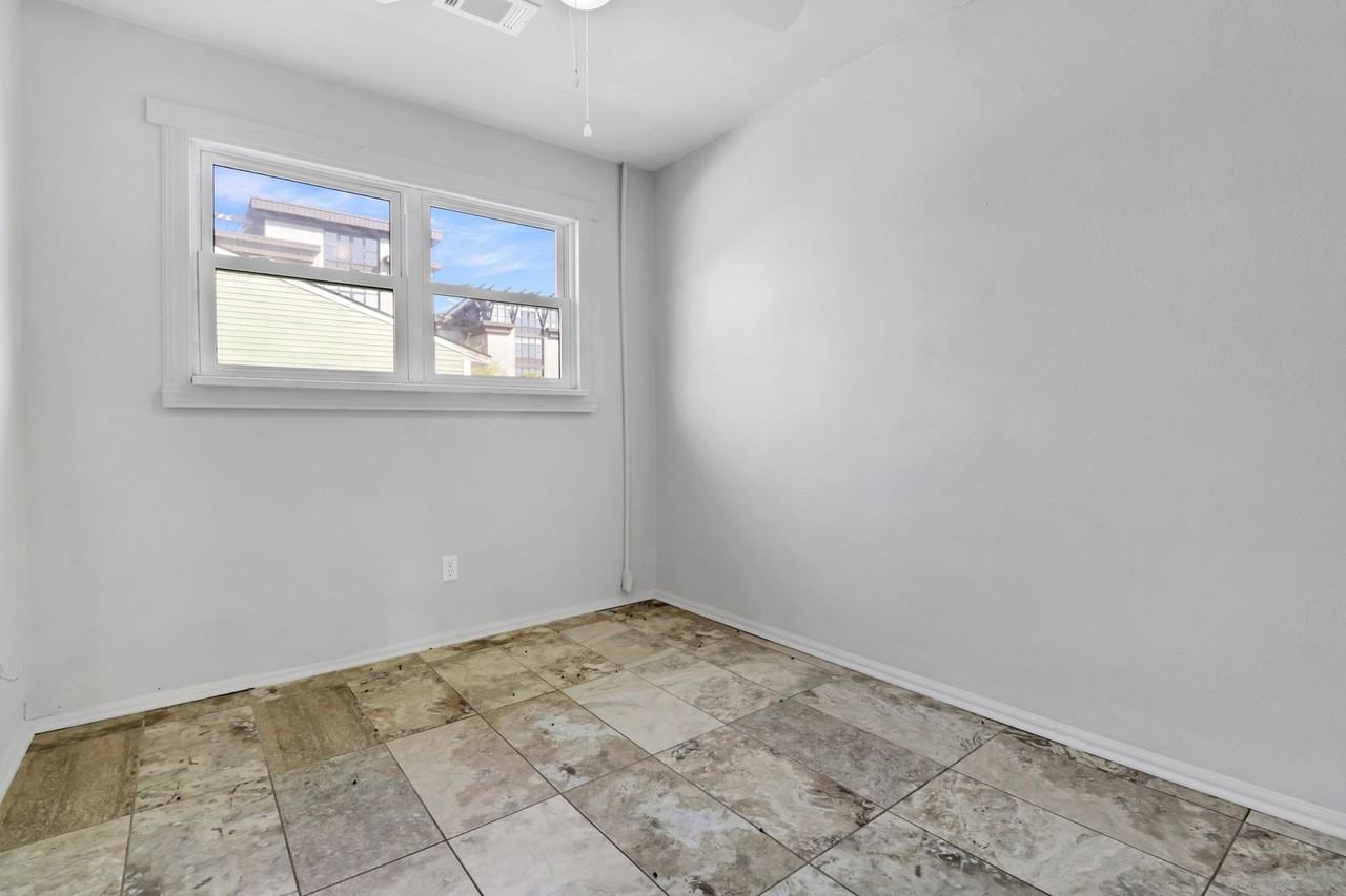 22 Cedar St - Photo 7 of 22