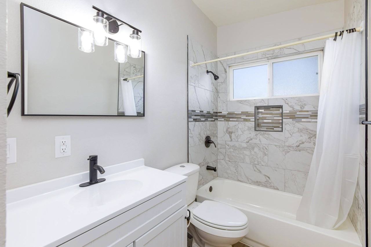 El Segundo Ave - Photo 2 of 13