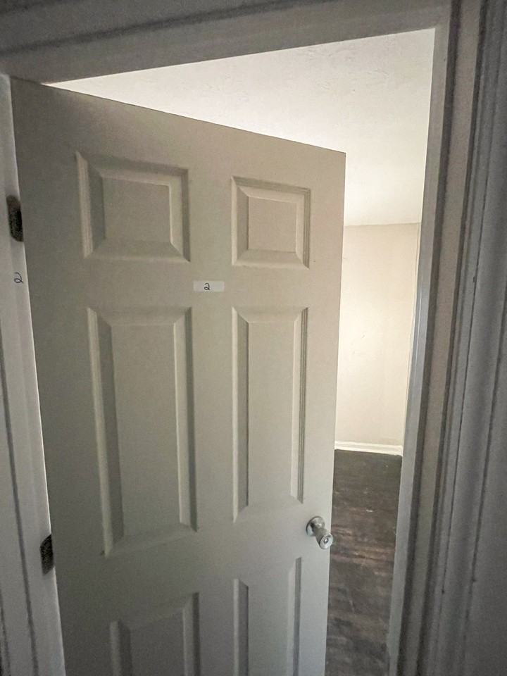 Janet Ln - Photo 4 of 9