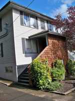 featured image of 164 Ne Douglas St