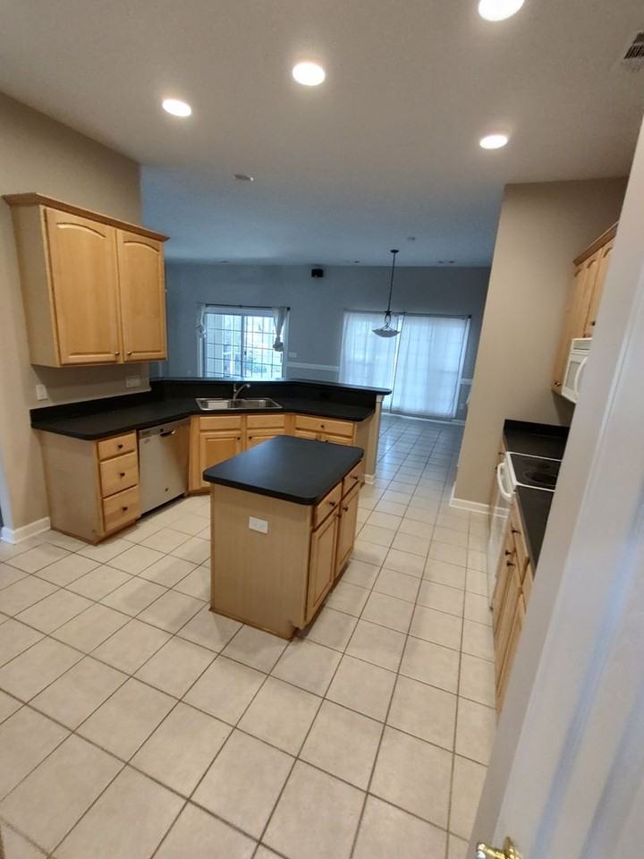 165 Oak Forest Rd - Photo 3 of 29