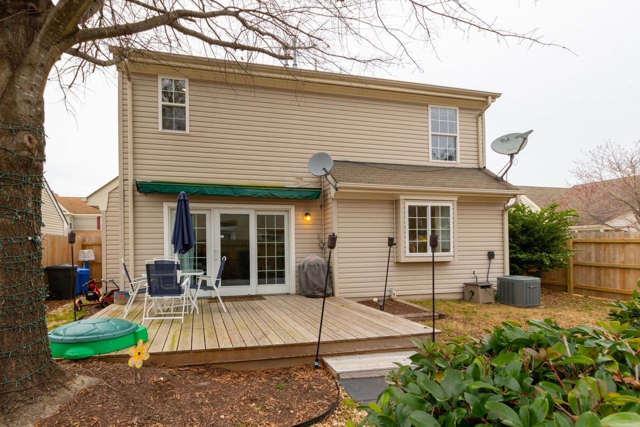 601 Lord Byron Ct - Photo 3 of 50