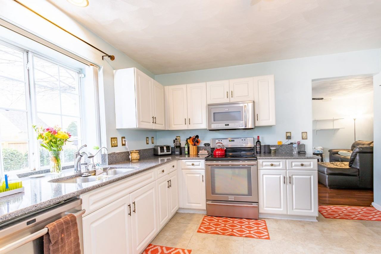 601 Lord Byron Ct - Photo 6 of 50
