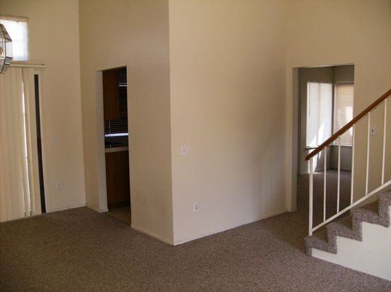 304 Recognition Ln - Photo 3 of 6