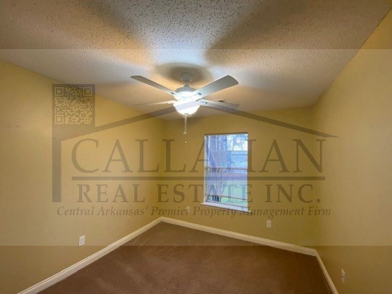 405 Waymack Rd - Photo 2 of 28