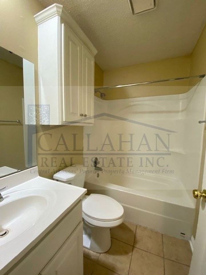 405 Waymack Rd - Photo 4 of 28