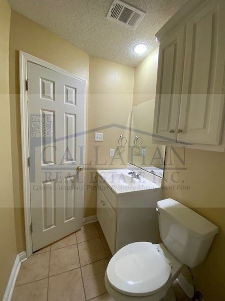 405 Waymack Rd - Photo 6 of 28