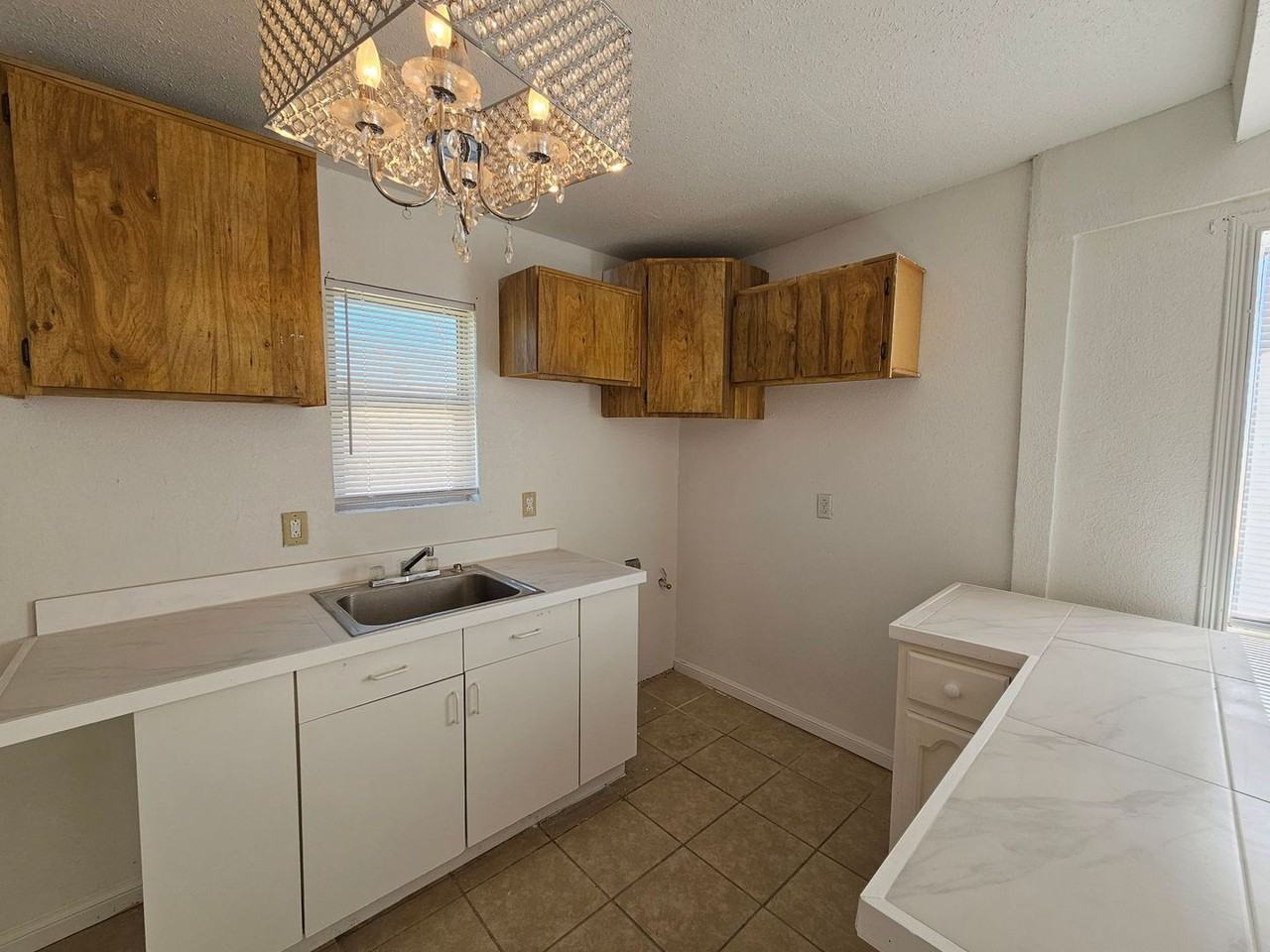 1065 Luisa Guerra Dr - Photo 3 of 15