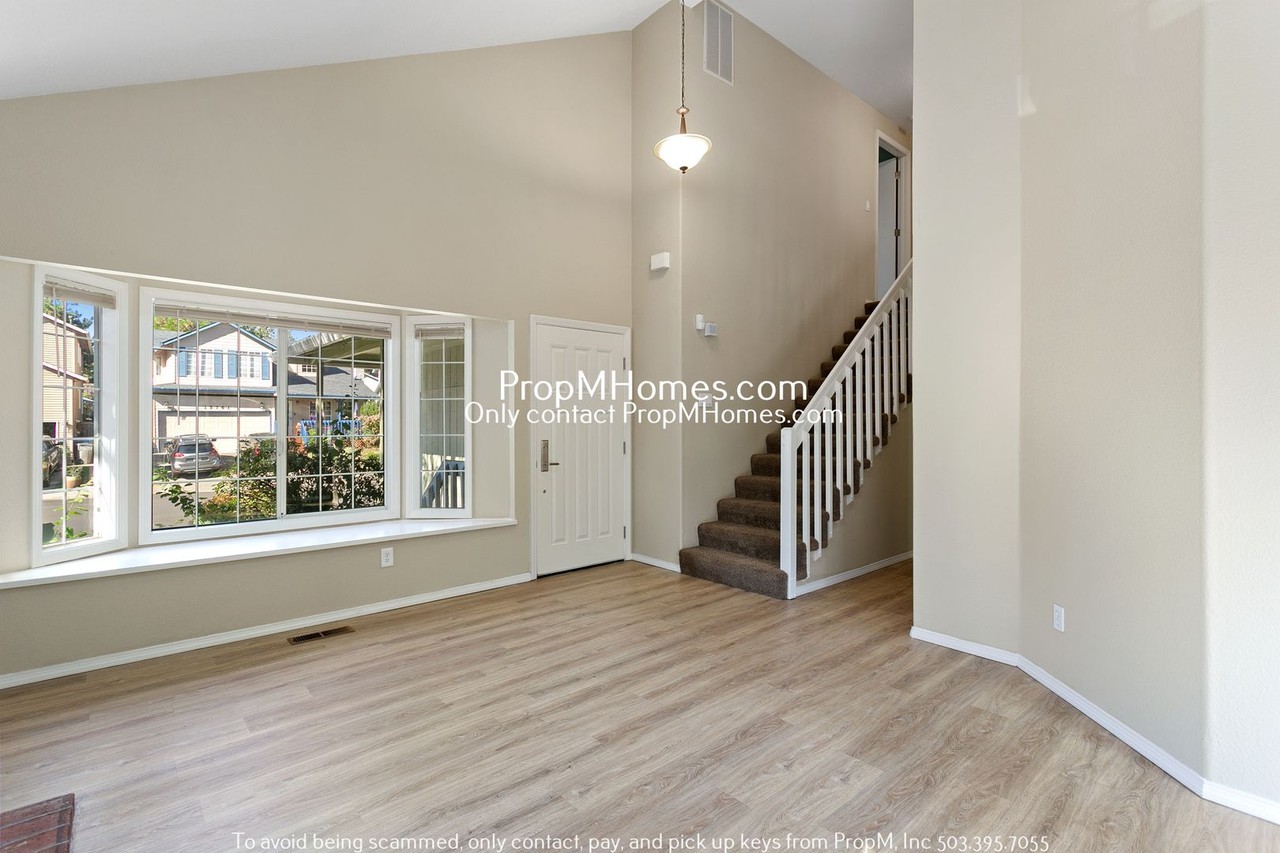 15770 Sw 82nd Ave - Photo 3 of 24