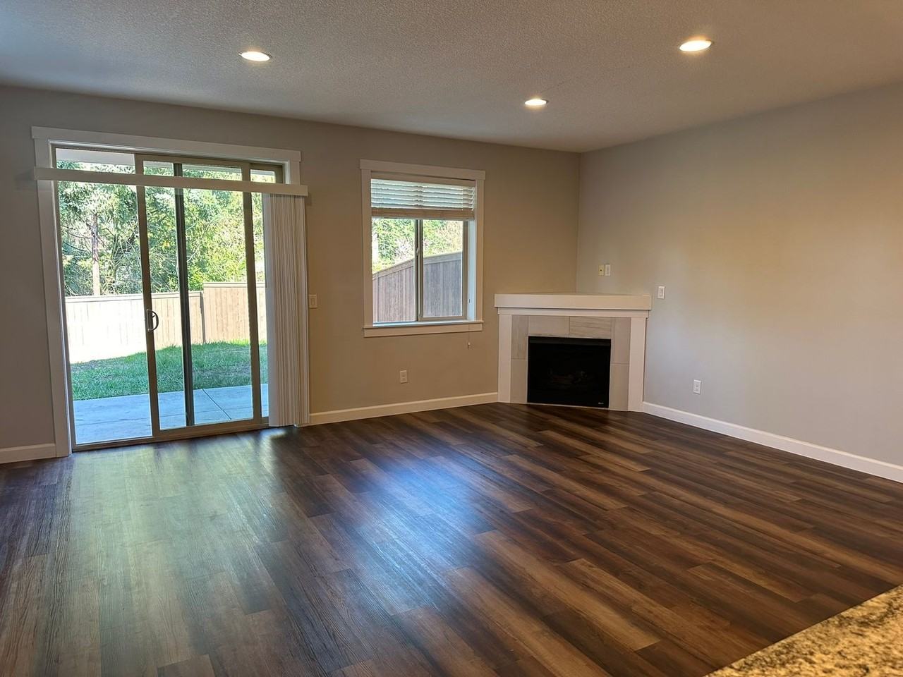 1704 Ne 146th St - Photo 2 of 23