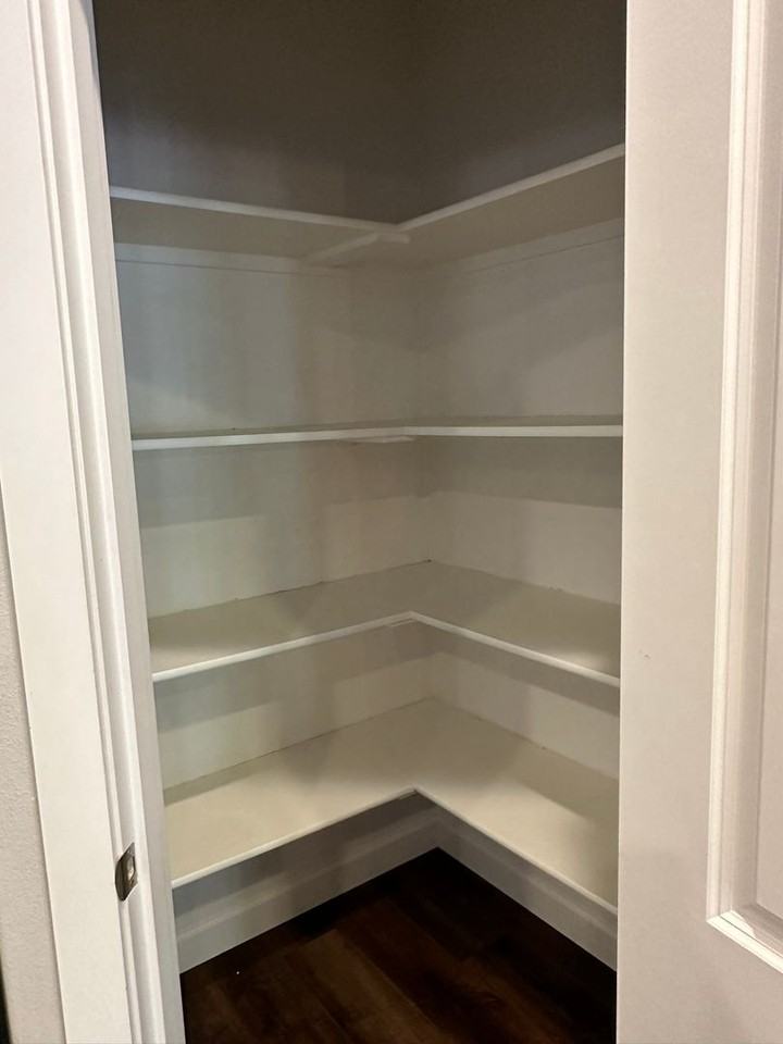 1704 Ne 146th St - Photo 6 of 23