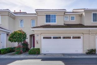 370 Sandhurst Dr - Photo 1 of 1