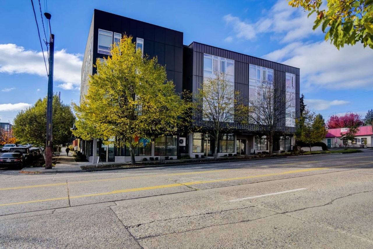 The Grove Ballard - Photo 2 of 33