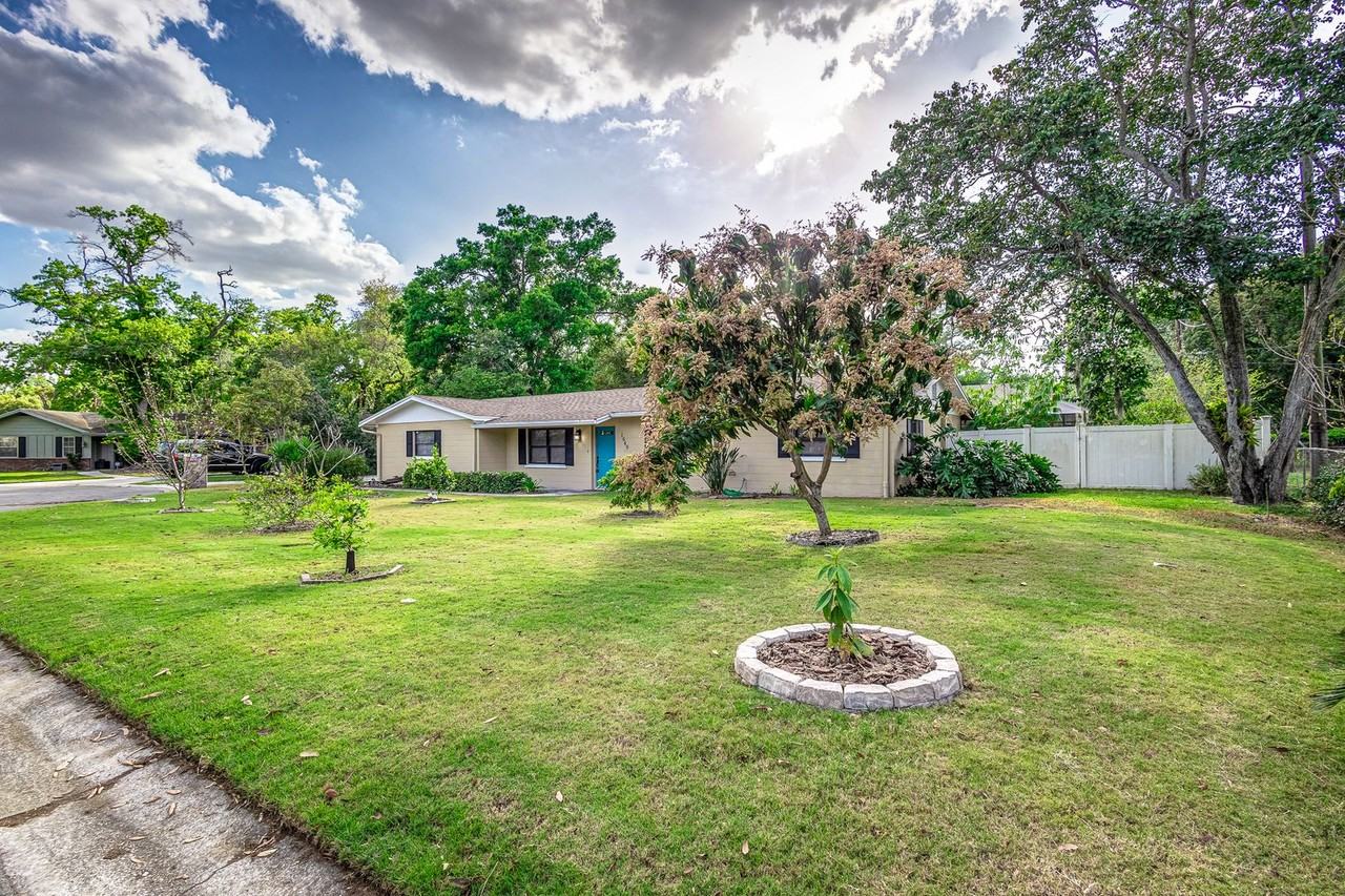 1649 John Arthur Way - Photo 2 of 42