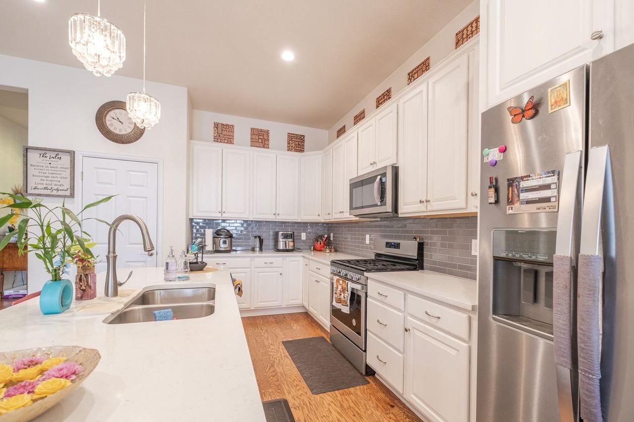 5927 Fall Harvest Way - Photo 3 of 26