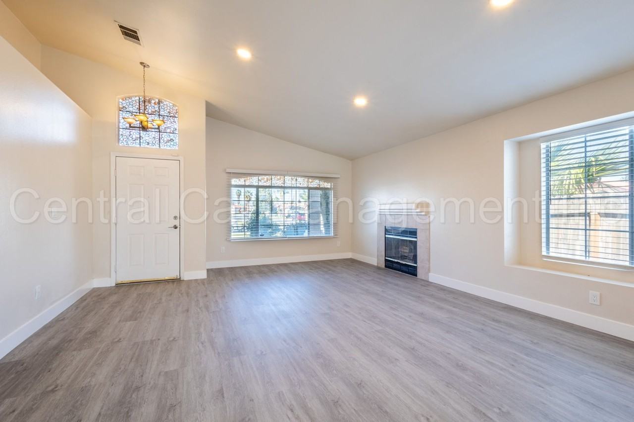 6101 Aruba Ct - Photo 6 of 29