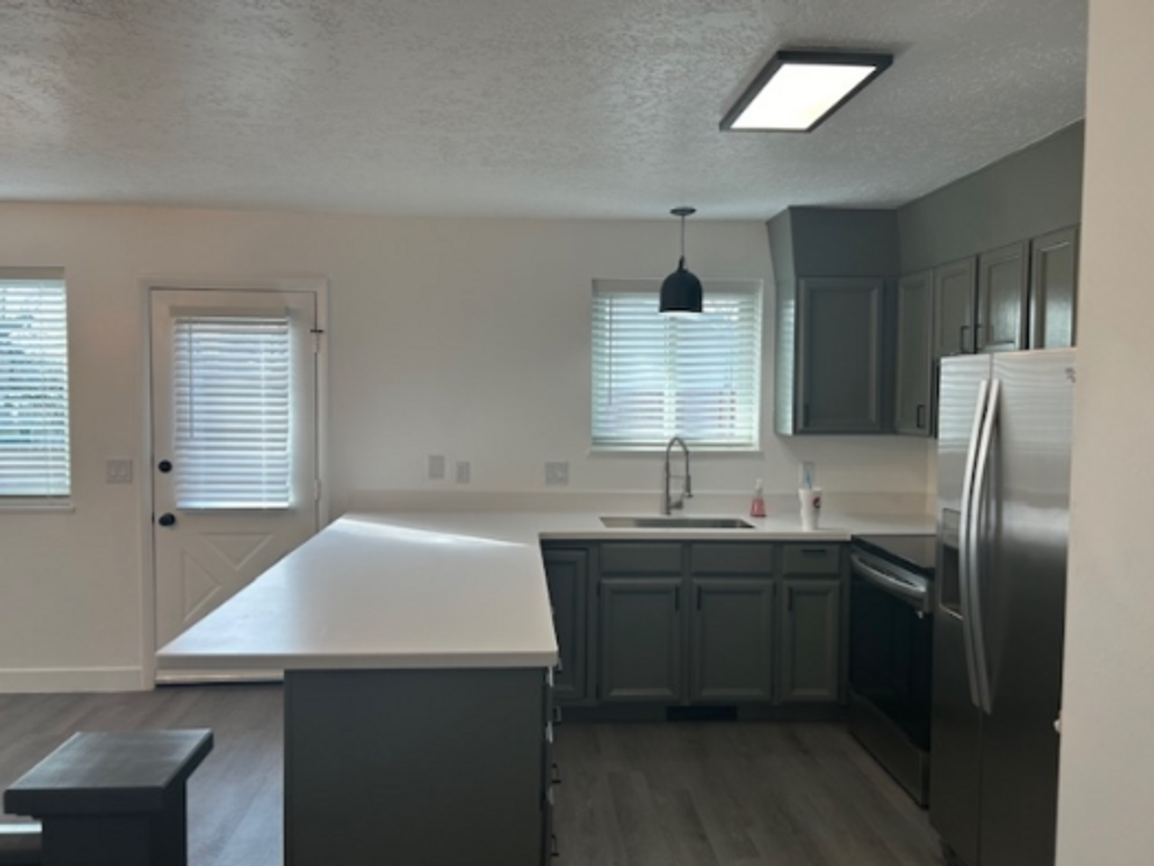 1485 Sandhill Rd - Photo 2 of 10