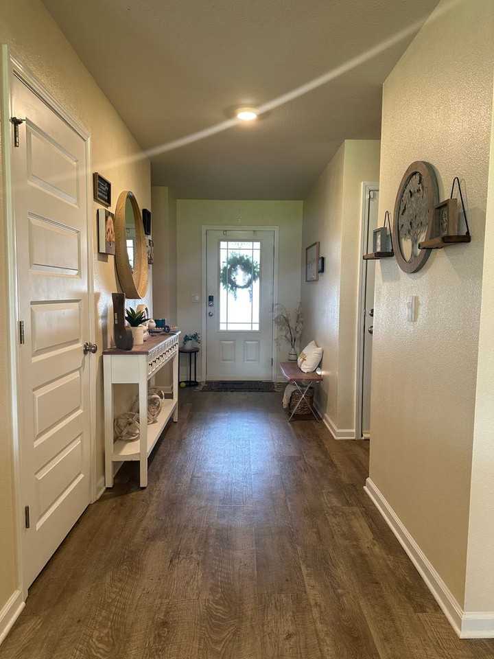 3614 Hican Dr - Photo 3 of 18