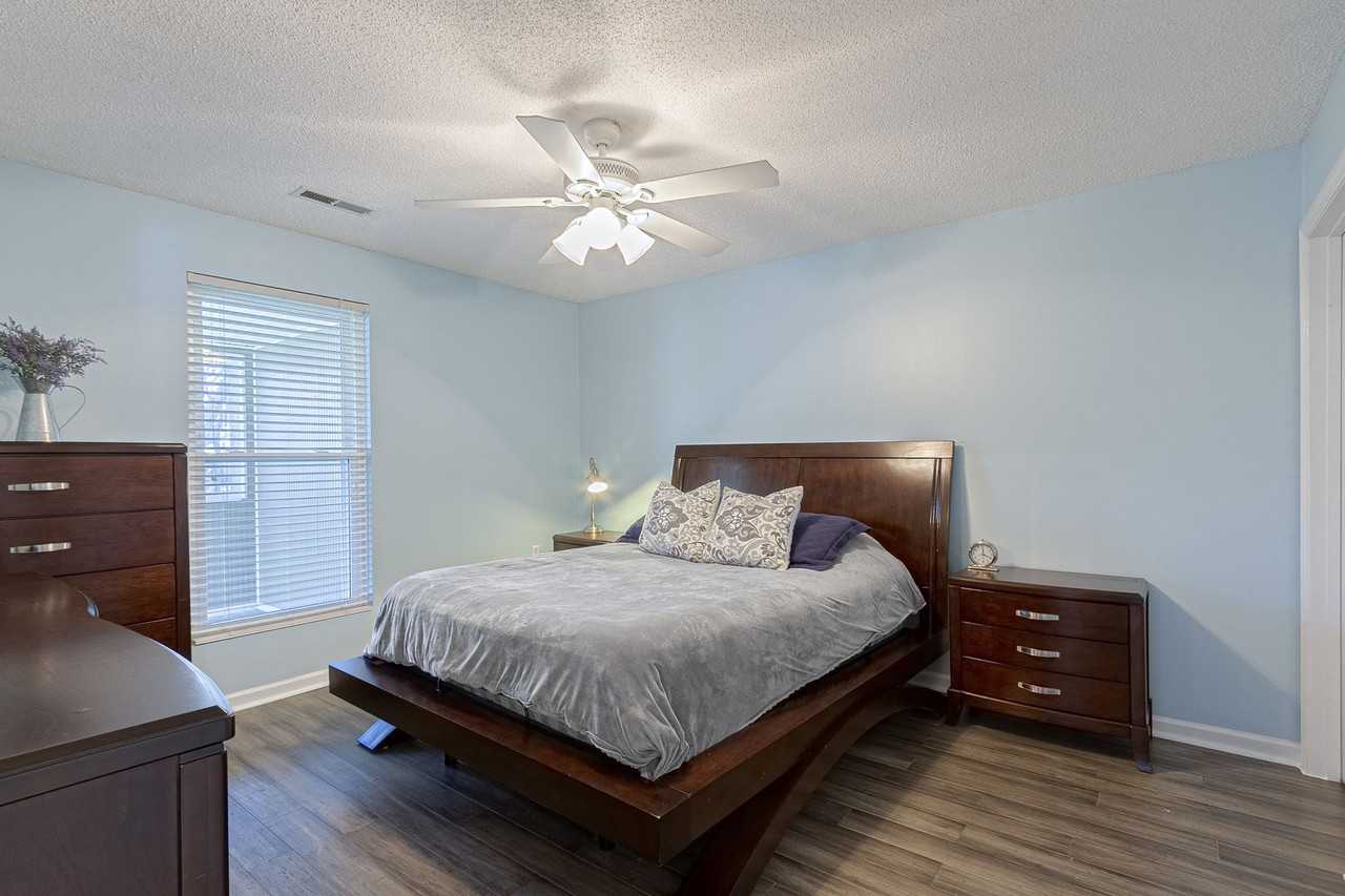 228 Dalton Place Way - Photo 4 of 21