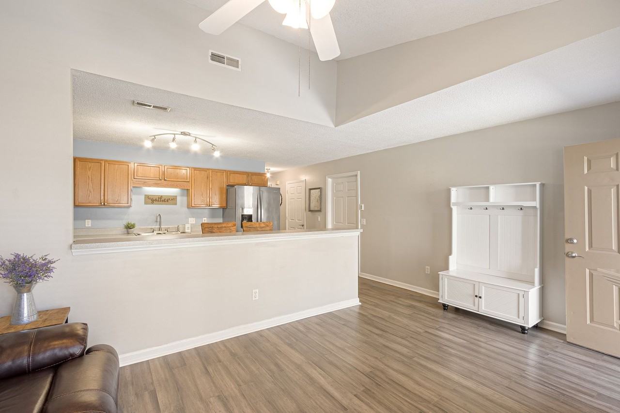 228 Dalton Place Way - Photo 6 of 21