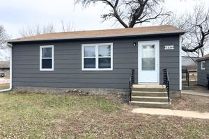 featured image of 3324 N 10th Ave